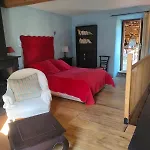 Aile De La Maison De Chouliou * Balagueres