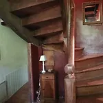 Aile De La Maison De Chouliou Balagueres