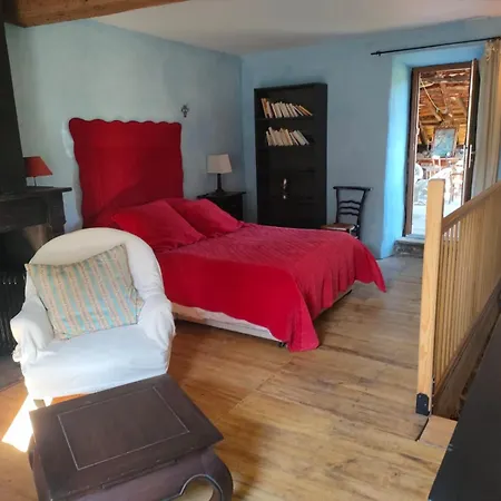 Aile De La Maison De Chouliou * Balagueres