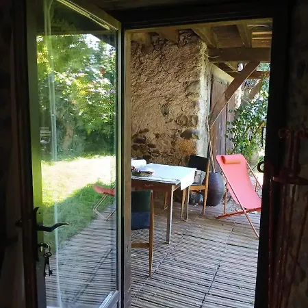 Aile De La Maison De Chouliou * Balagueres