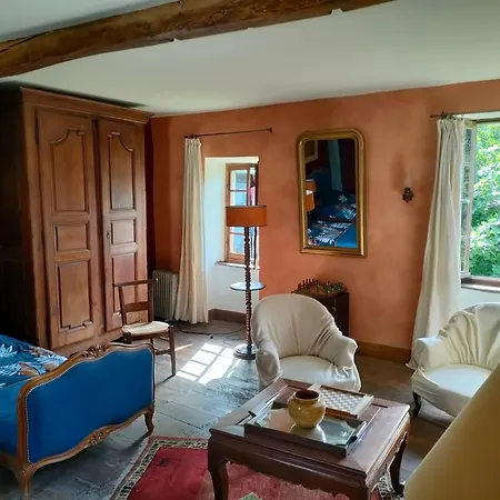 Aile De La Maison De Chouliou * Balagueres