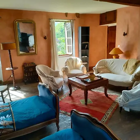 Appartement Aile De La Maison De Chouliou *