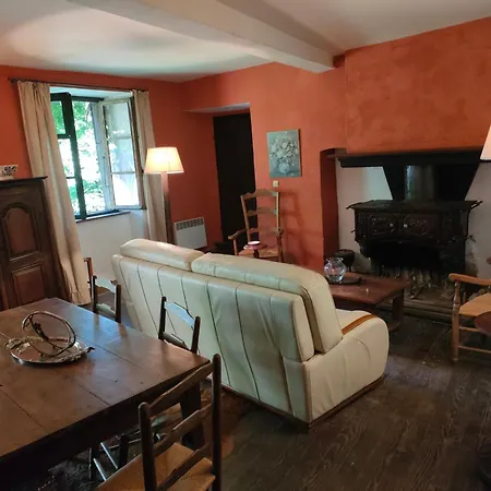 Appartement Aile De La Maison De Chouliou *