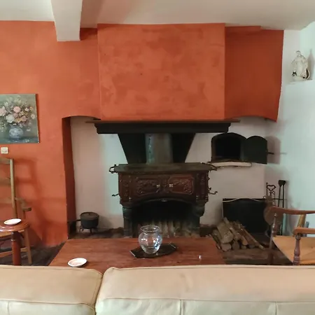 Aile De La Maison De Chouliou Apartment